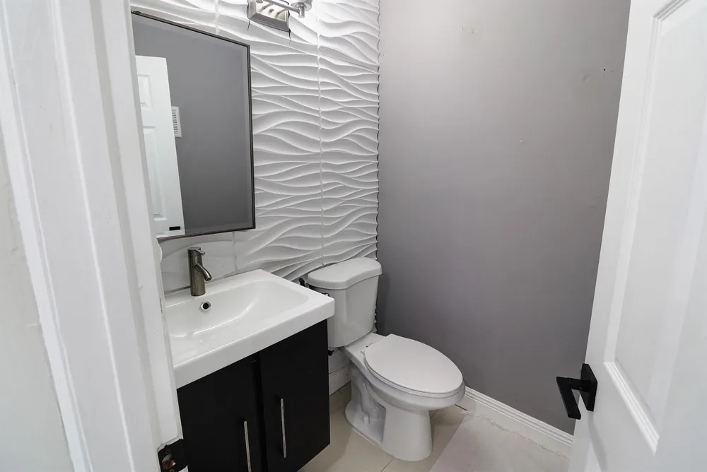 11303 Lakeview Drive #8-m Coral Springs, FL 33071