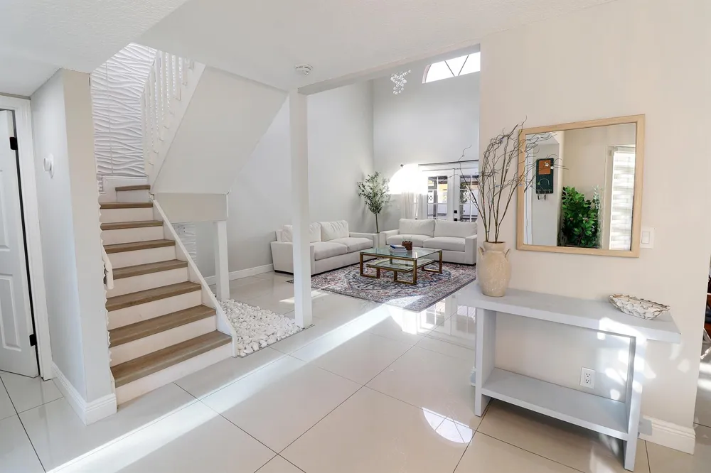 11303 Lakeview Drive #8-m Coral Springs, FL 33071
