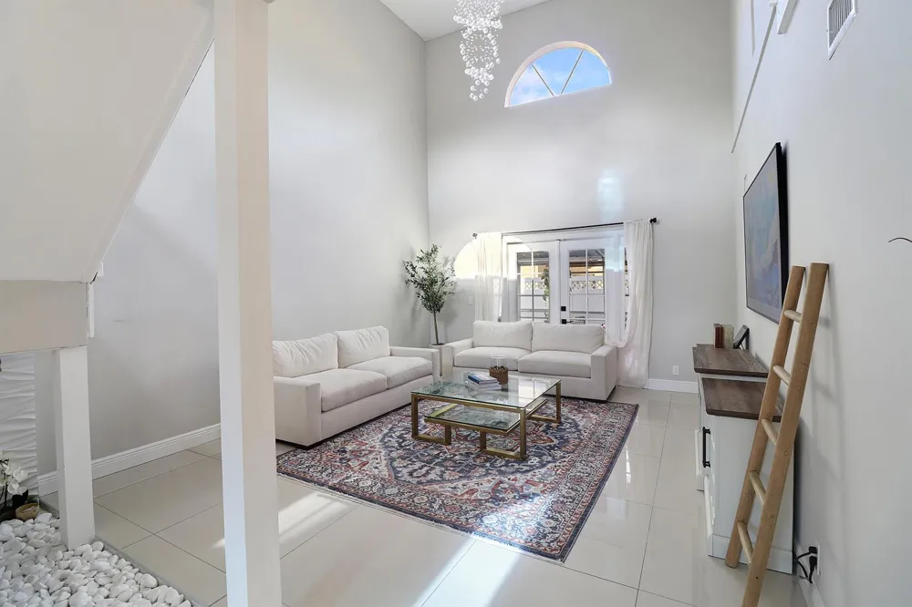 11303 Lakeview Drive #8-m Coral Springs, FL 33071