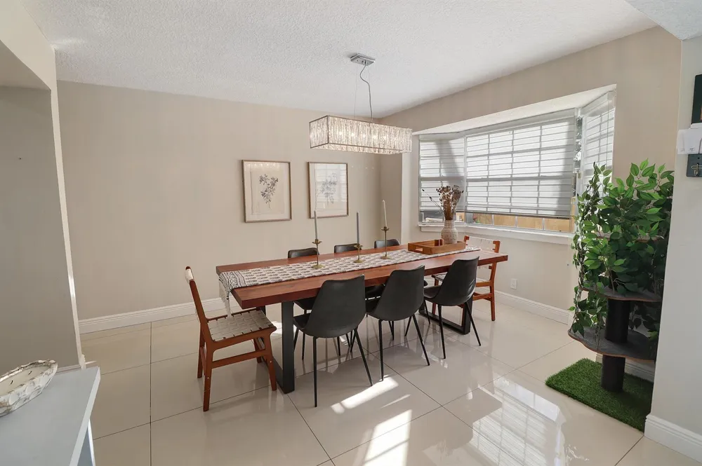 11303 Lakeview Drive #8-m Coral Springs, FL 33071