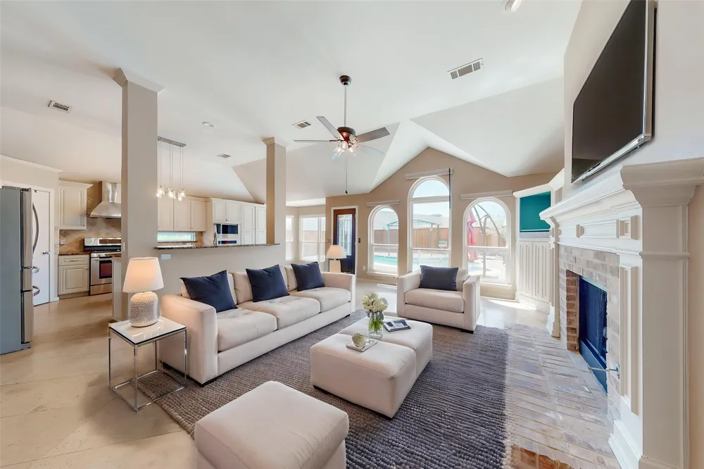 622 Meadowcrest Drive Highland Village, TX 75077