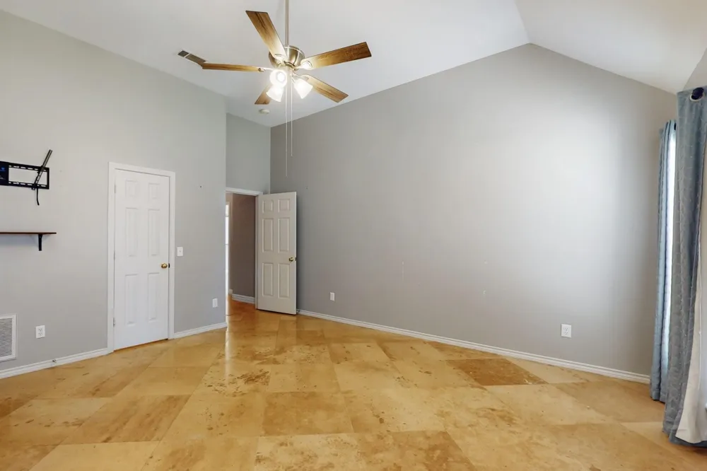 622 Meadowcrest Drive Highland Village, TX 75077