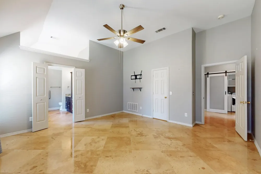 622 Meadowcrest Drive Highland Village, TX 75077