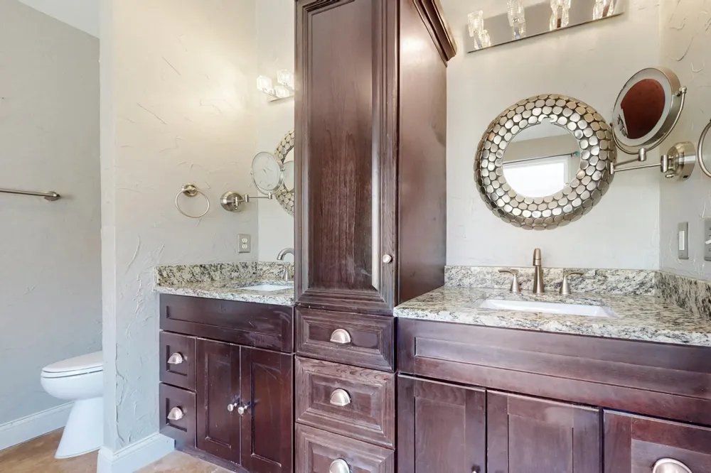 622 Meadowcrest Drive Highland Village, TX 75077