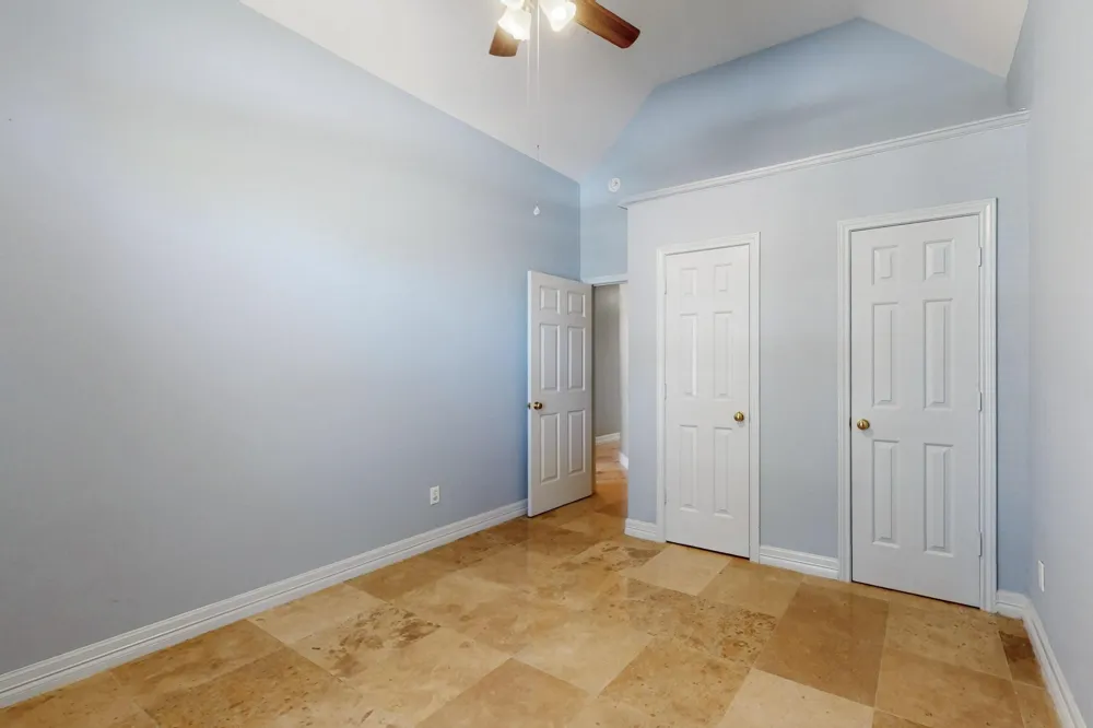 622 Meadowcrest Drive Highland Village, TX 75077