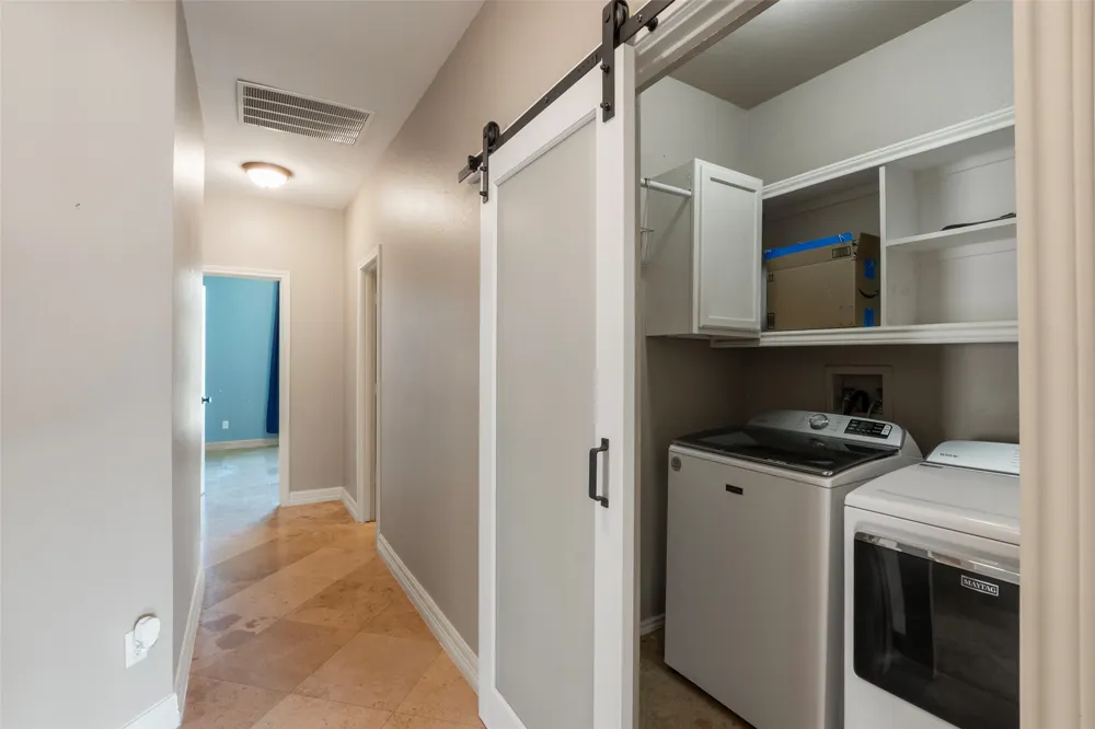 622 Meadowcrest Drive Highland Village, TX 75077