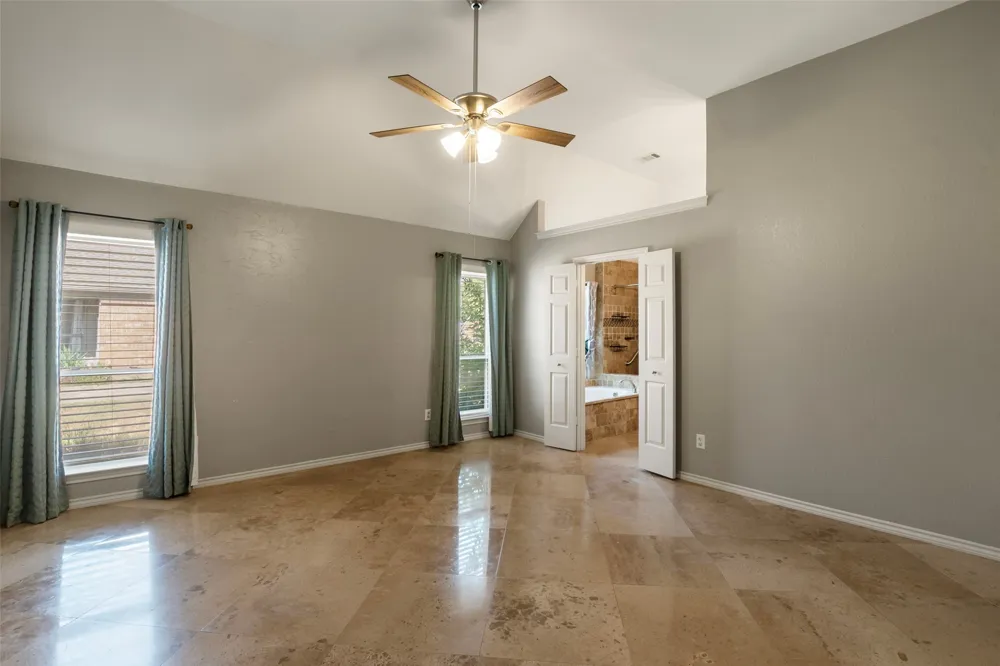 622 Meadowcrest Drive Highland Village, TX 75077