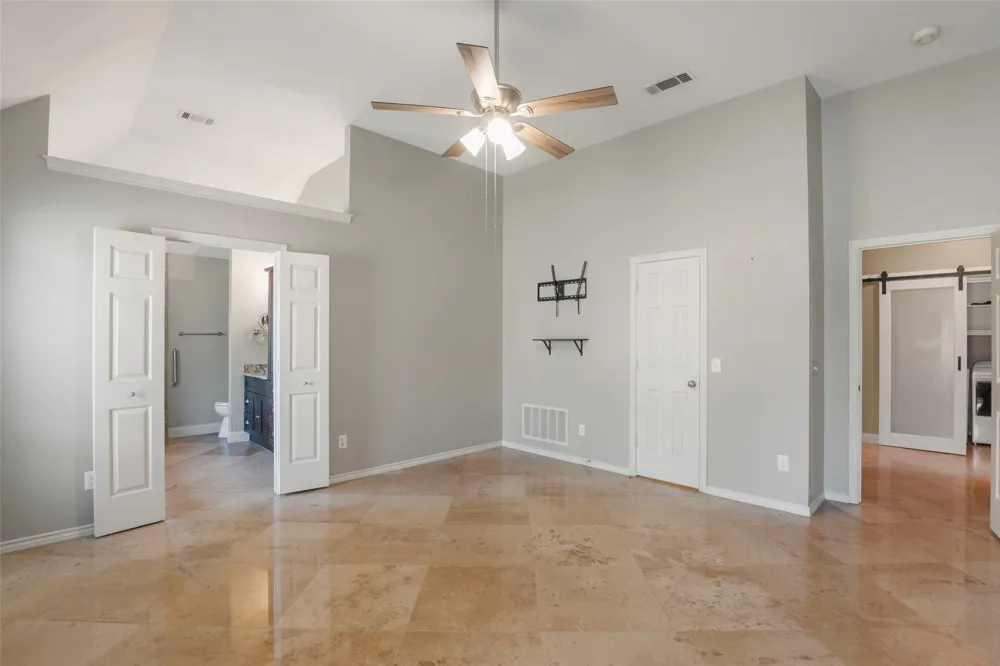 622 Meadowcrest Drive Highland Village, TX 75077