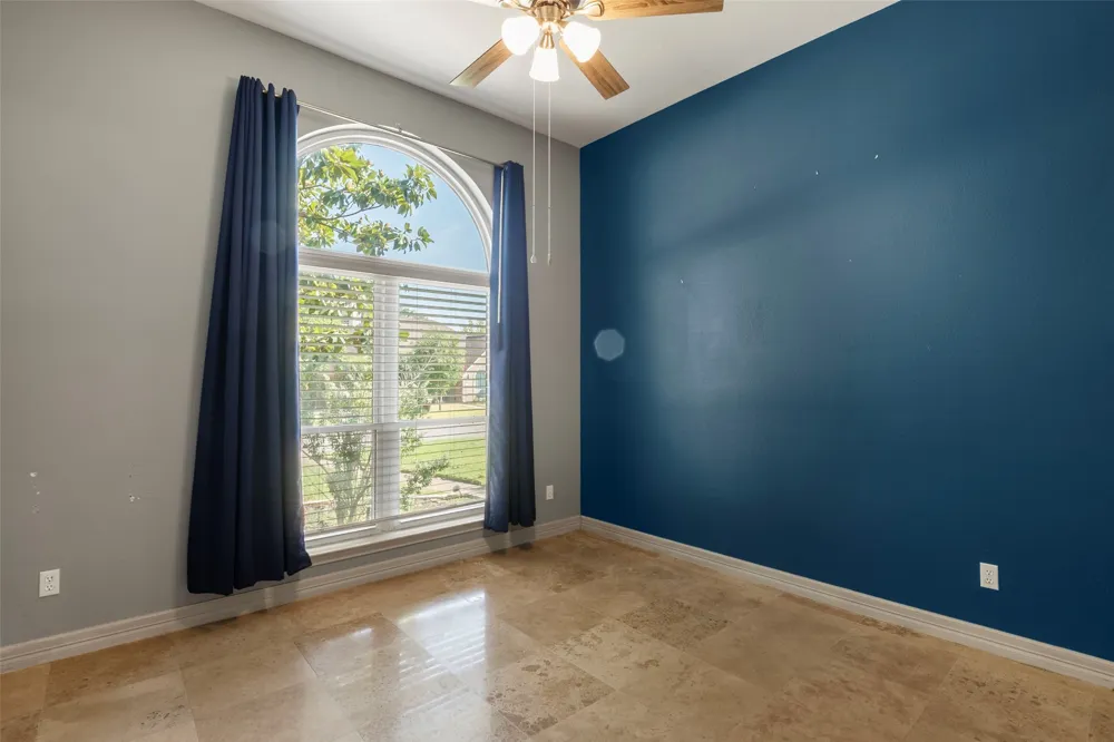 622 Meadowcrest Drive Highland Village, TX 75077