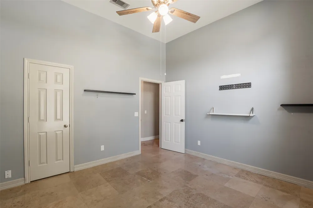 622 Meadowcrest Drive Highland Village, TX 75077