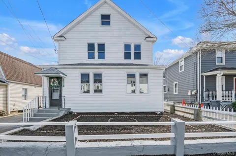 31 Walters Avenue