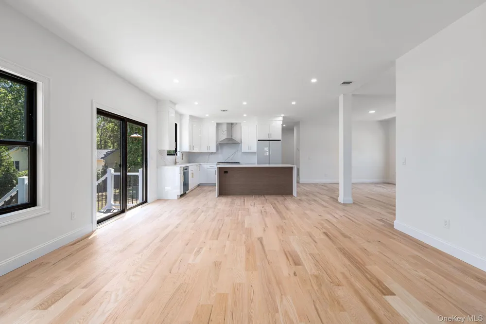 1700 Smith Drive S Southold, NY 11971