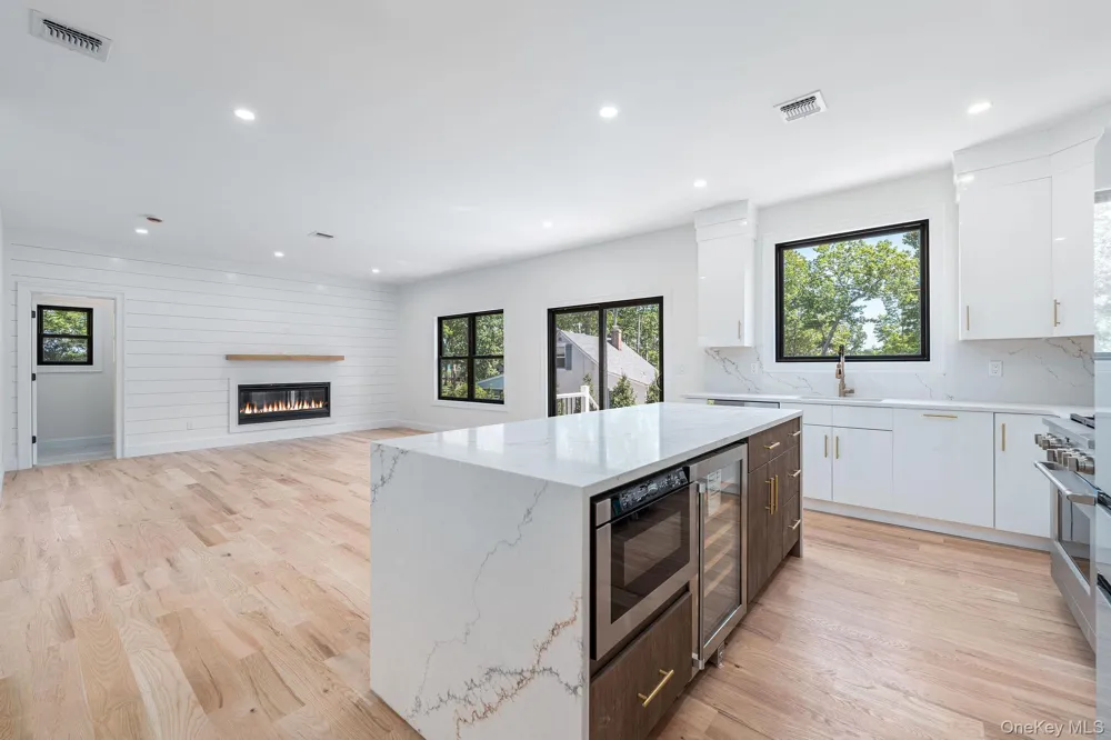 1700 Smith Drive S Southold, NY 11971