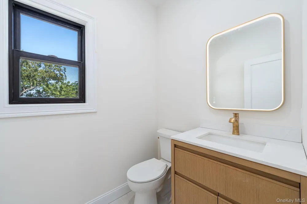 1700 Smith Drive S Southold, NY 11971