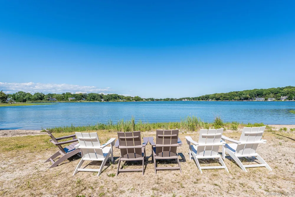 1700 Smith Drive S Southold, NY 11971