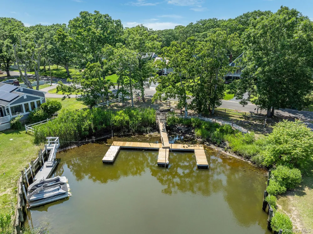 1700 Smith Drive S Southold, NY 11971