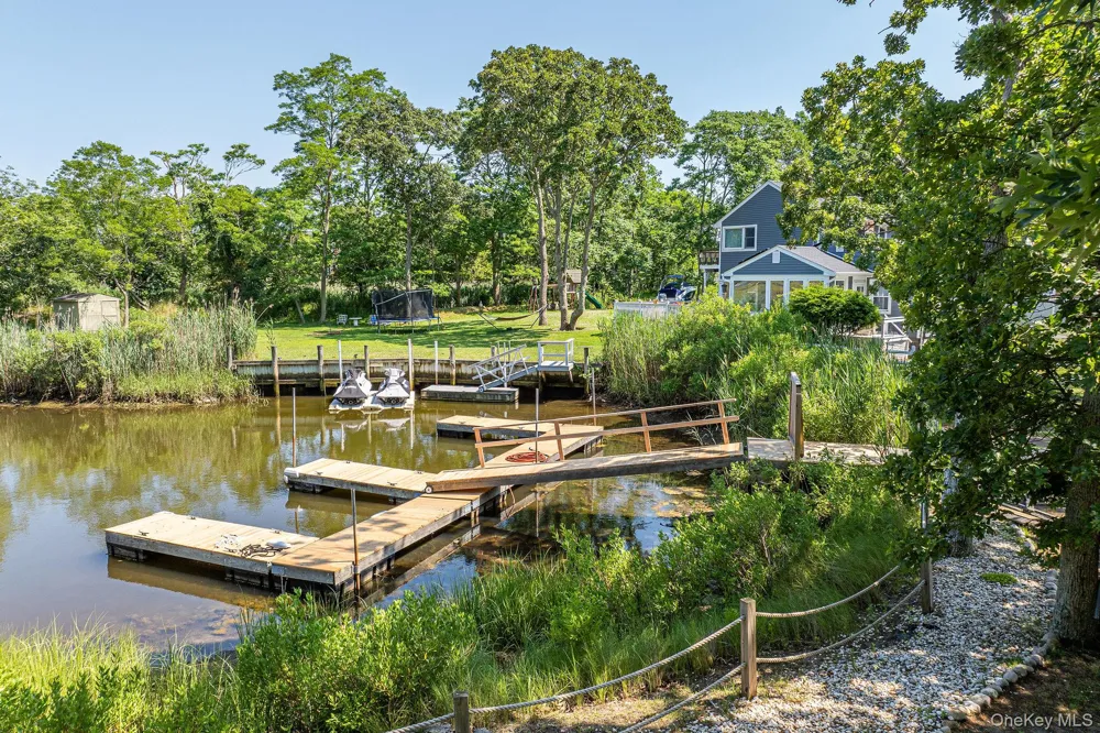 1700 Smith Drive S Southold, NY 11971