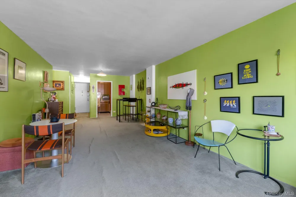 61-20 Grand Central Parkway #A208 Forest Hills, NY 11375