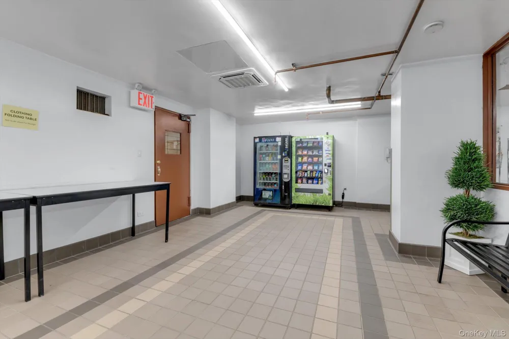 61-20 Grand Central Parkway #A208 Forest Hills, NY 11375