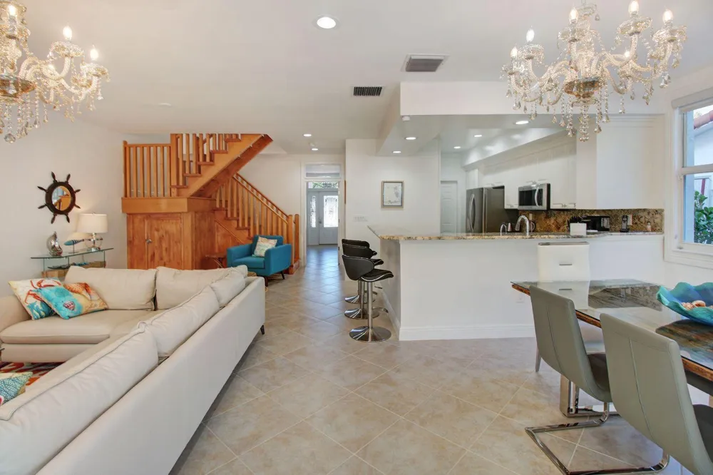 218 Pine Avenue Lauderdale By The Sea, FL 33308