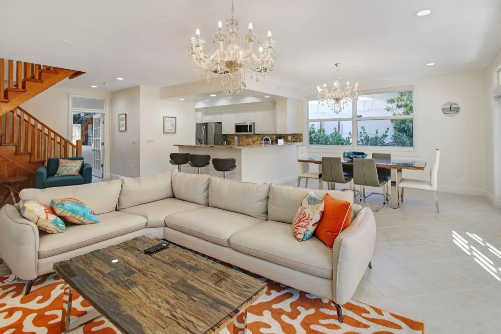 218 Pine Avenue Lauderdale By The Sea, FL 33308