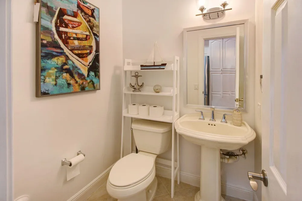 218 Pine Avenue Lauderdale By The Sea, FL 33308