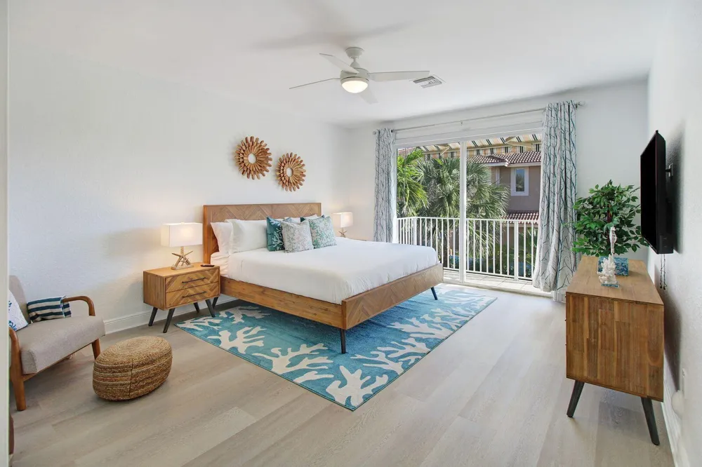 218 Pine Avenue Lauderdale By The Sea, FL 33308