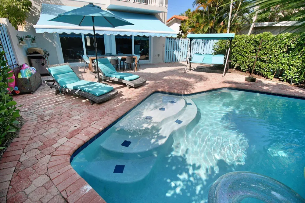 218 Pine Avenue Lauderdale By The Sea, FL 33308
