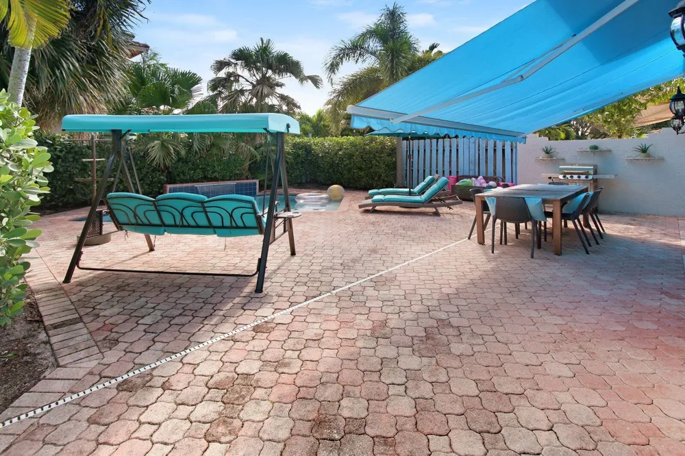 218 Pine Avenue Lauderdale By The Sea, FL 33308