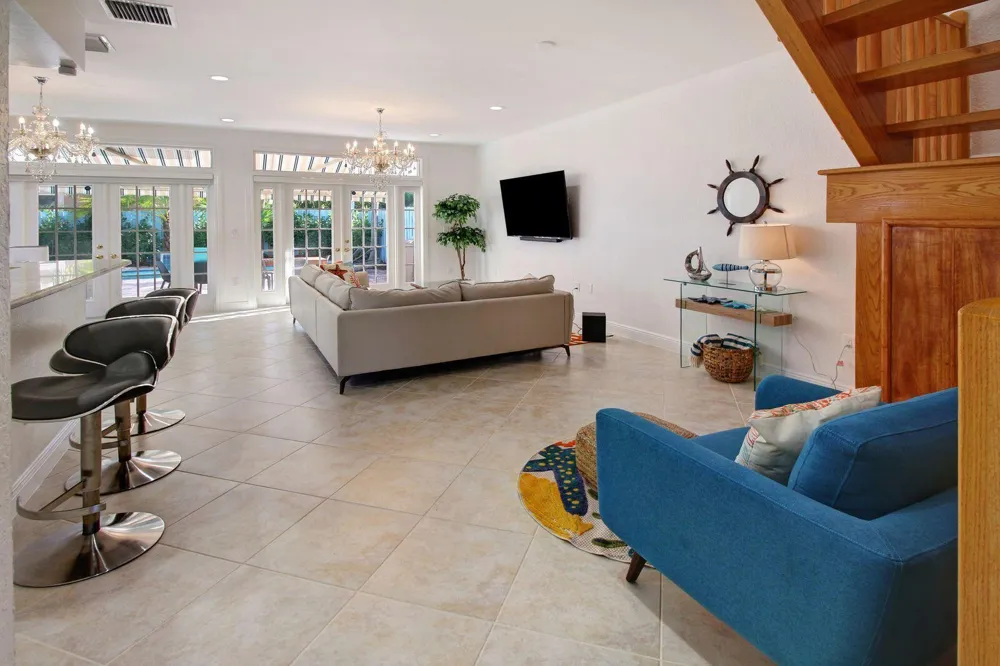 218 Pine Avenue Lauderdale By The Sea, FL 33308