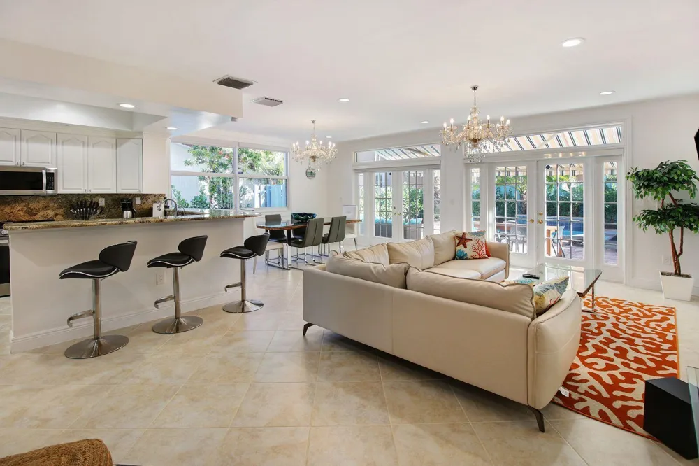 218 Pine Avenue Lauderdale By The Sea, FL 33308