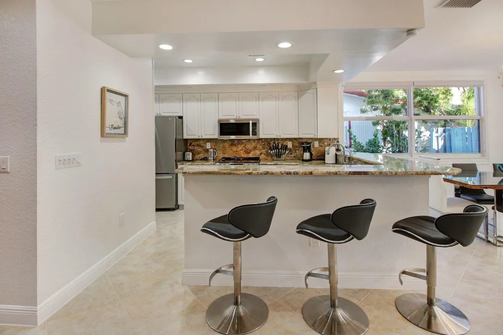 218 Pine Avenue Lauderdale By The Sea, FL 33308