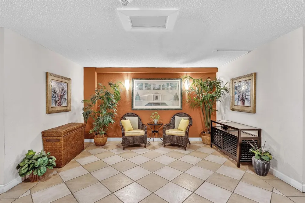 3220 Bayview Drive #211 Fort Lauderdale, FL 33306