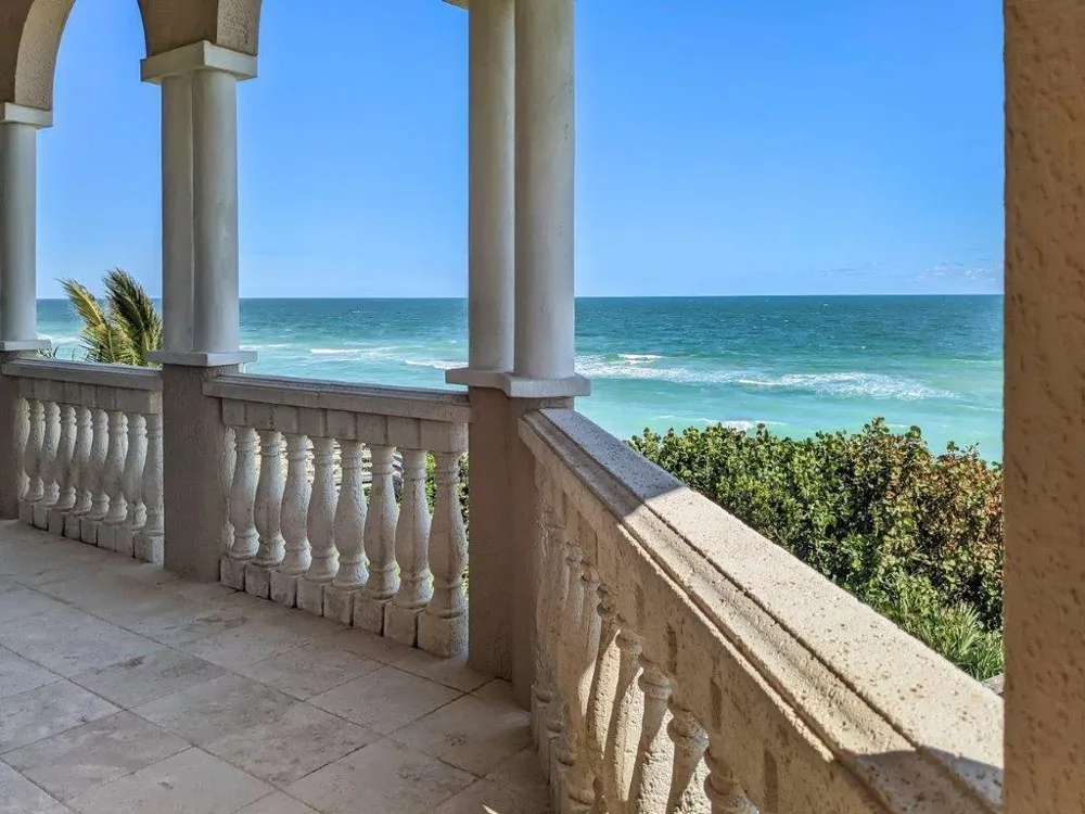 8327 Jimmy Buffett Mem Highway Melbourne Beach, FL 32951