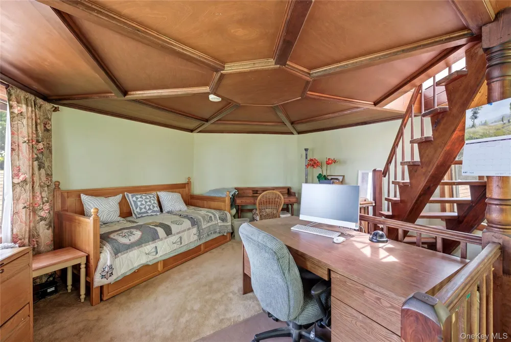 195 Shore Road Mount Sinai, NY 11766