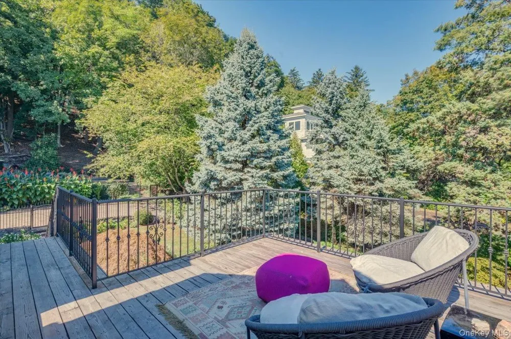 245 River Road Nyack, NY 10960
