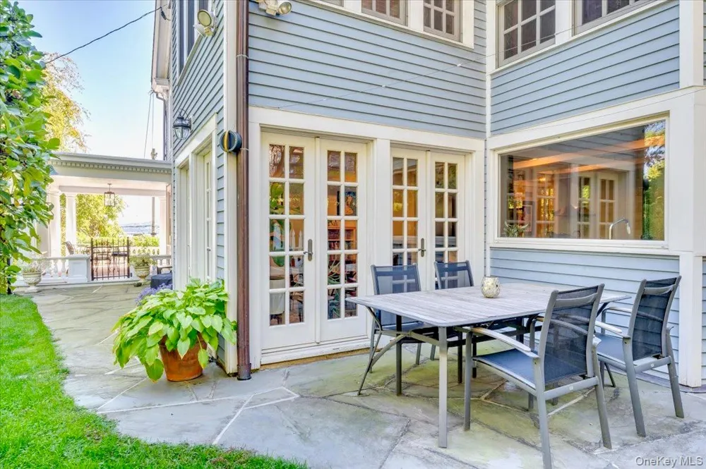 245 River Road Nyack, NY 10960