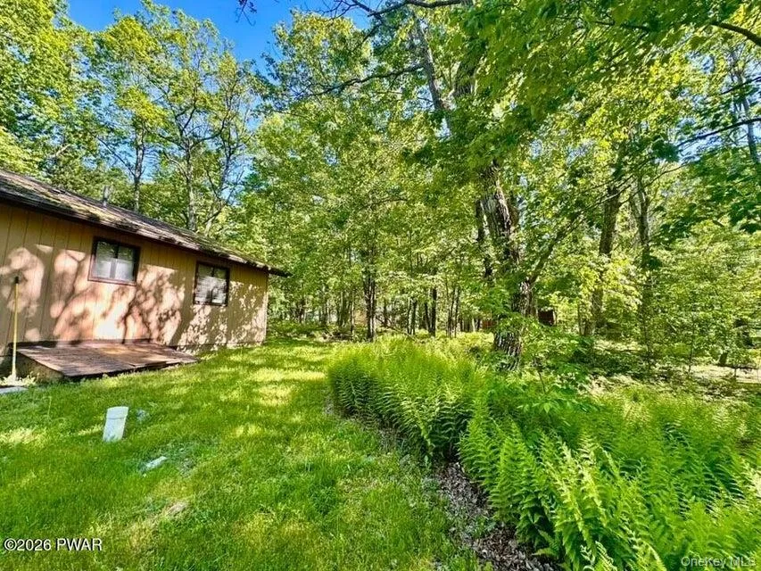 107 Fetlock Drive Other, PA 18428