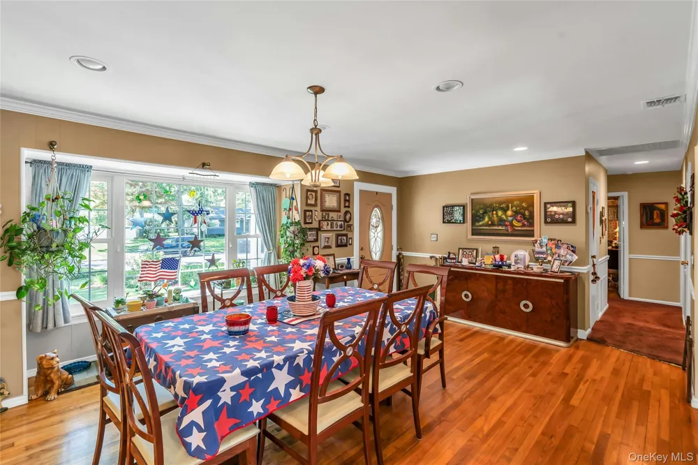 25 Del Place Hauppauge, NY 11788