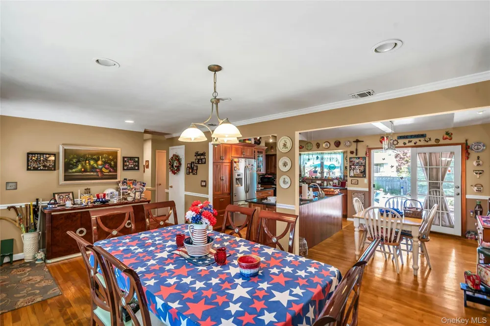 25 Del Place Hauppauge, NY 11788