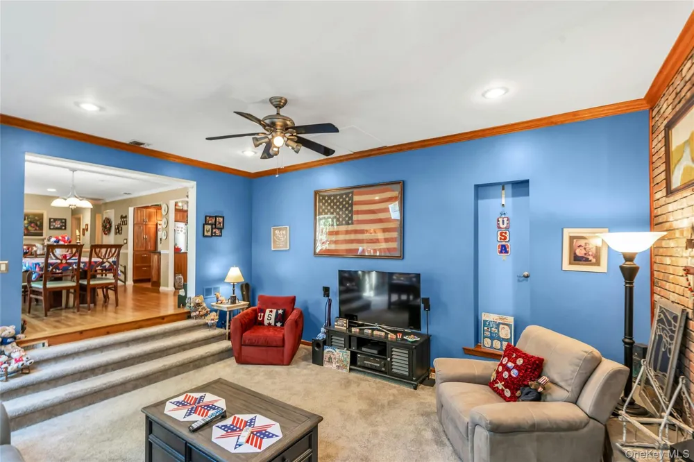 25 Del Place Hauppauge, NY 11788