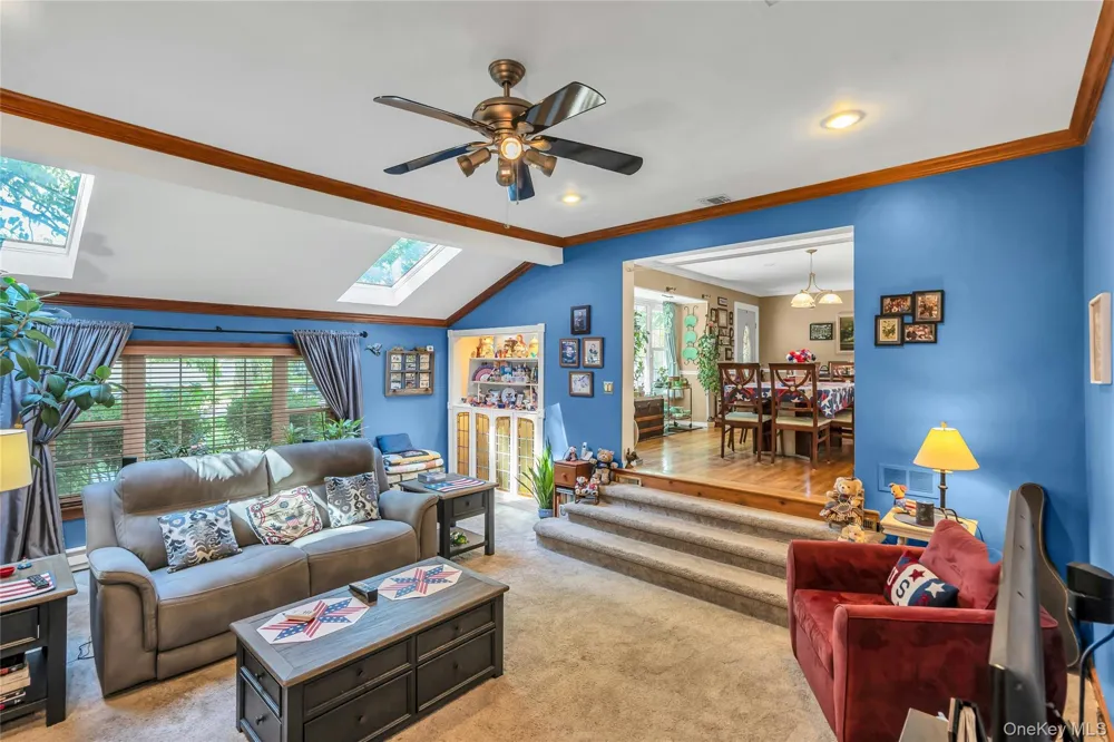 25 Del Place Hauppauge, NY 11788