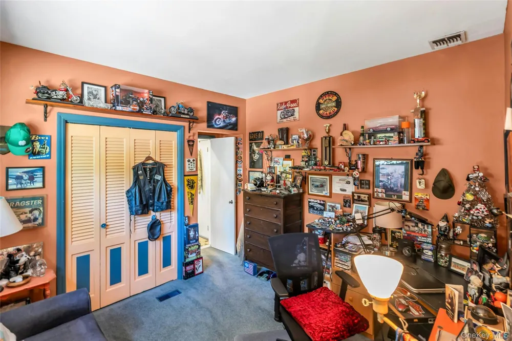 25 Del Place Hauppauge, NY 11788