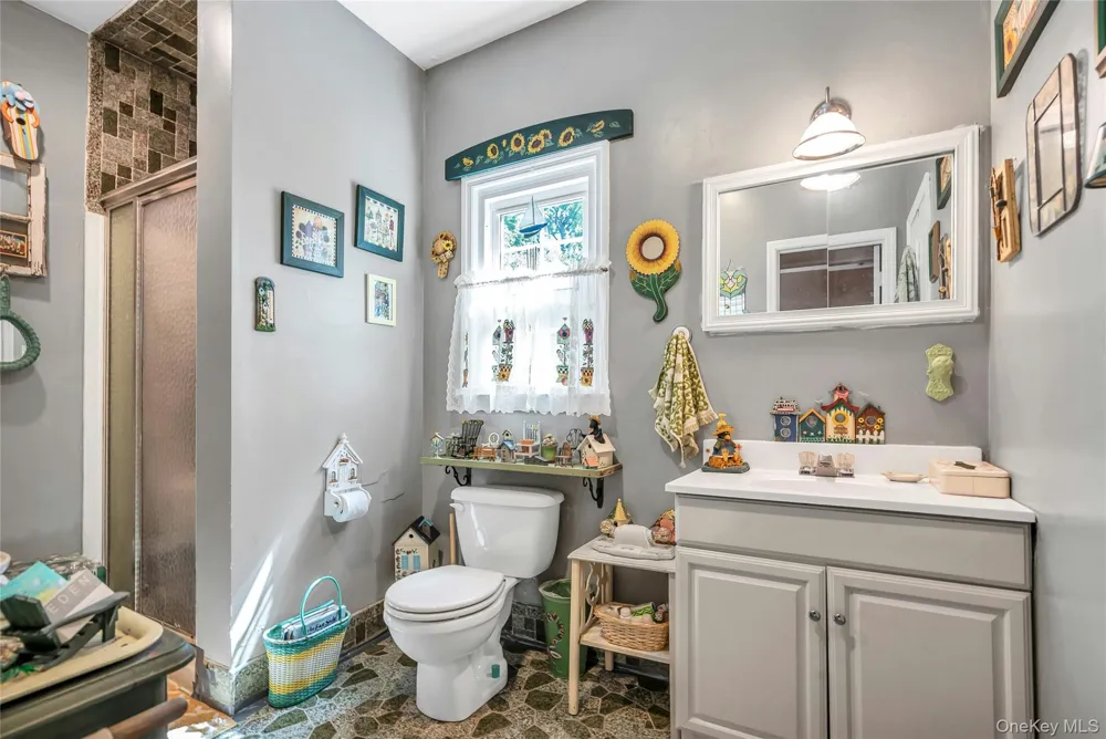 25 Del Place Hauppauge, NY 11788