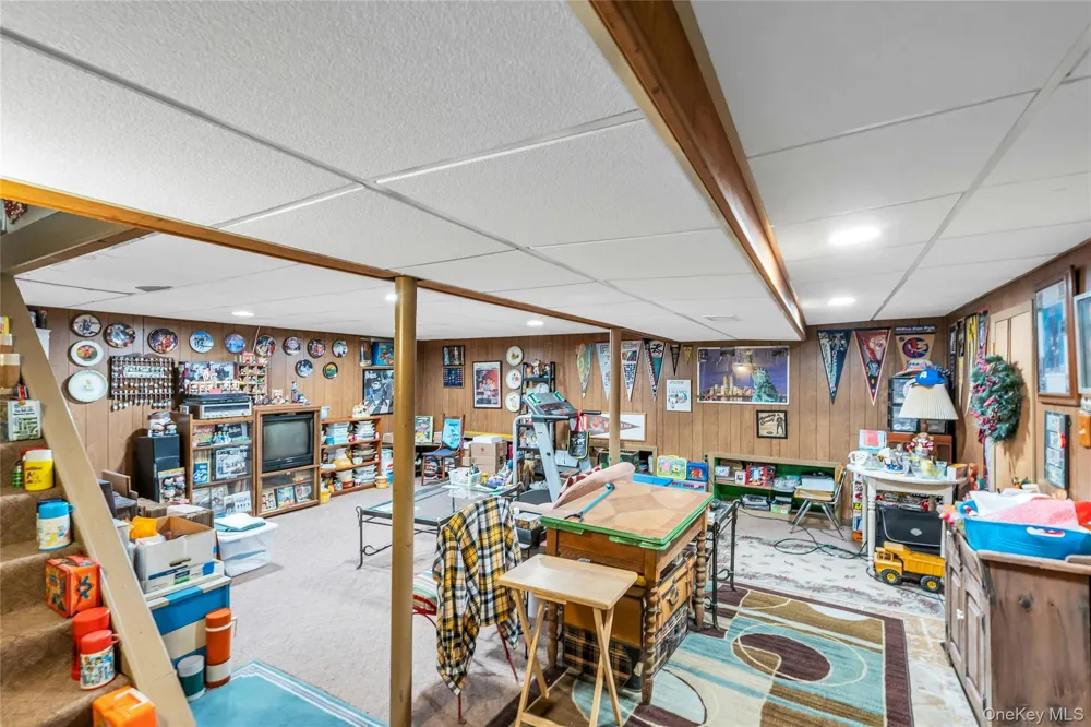 25 Del Place Hauppauge, NY 11788