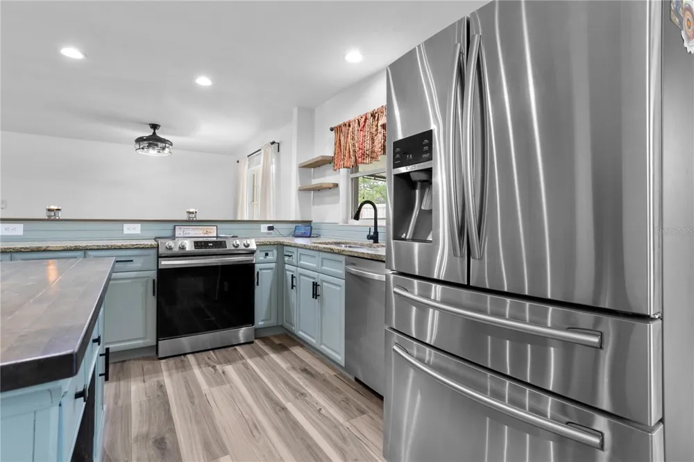 630 E THELMA STREET Lake Alfred, FL 33850