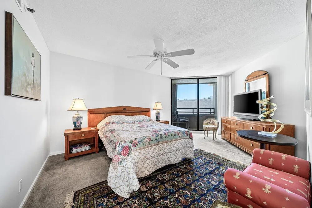 3560 S Ocean Boulevard #809 South Palm Beach, FL 33480