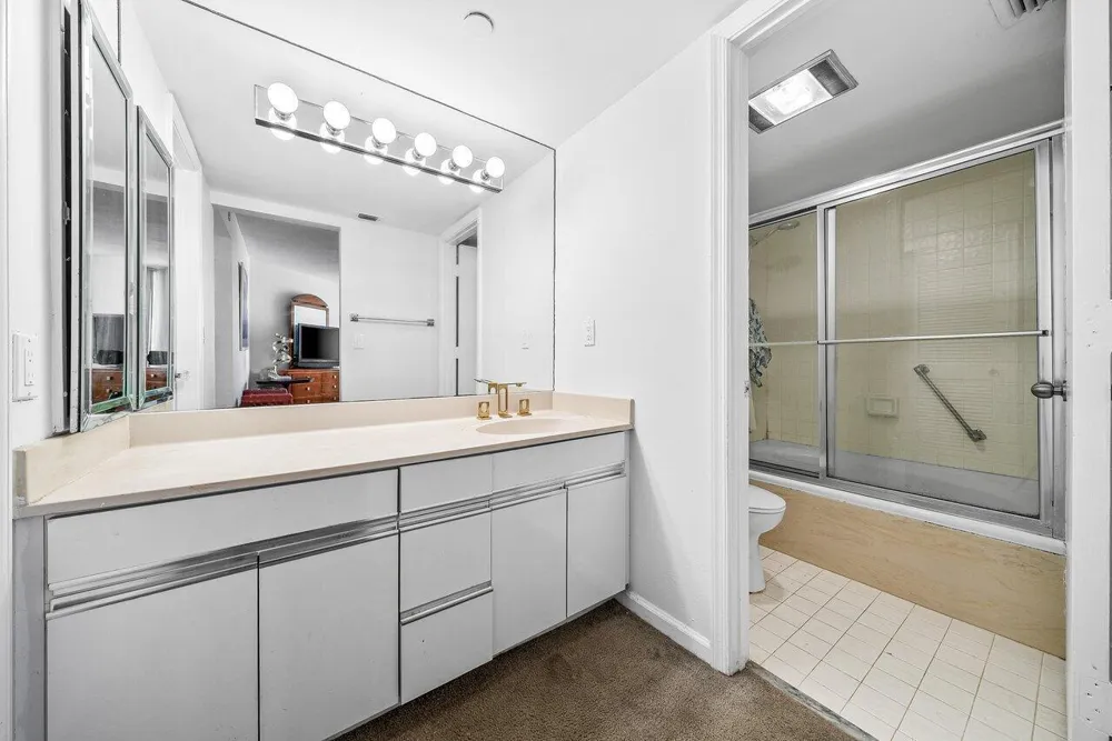 3560 S Ocean Boulevard #809 South Palm Beach, FL 33480
