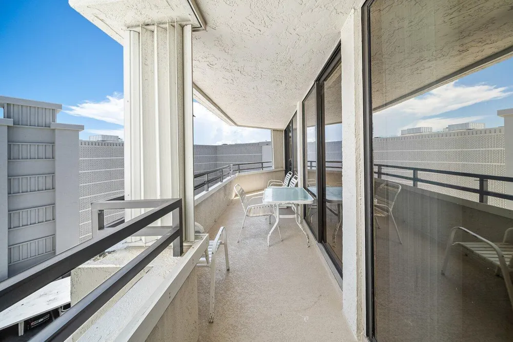 3560 S Ocean Boulevard #809 South Palm Beach, FL 33480
