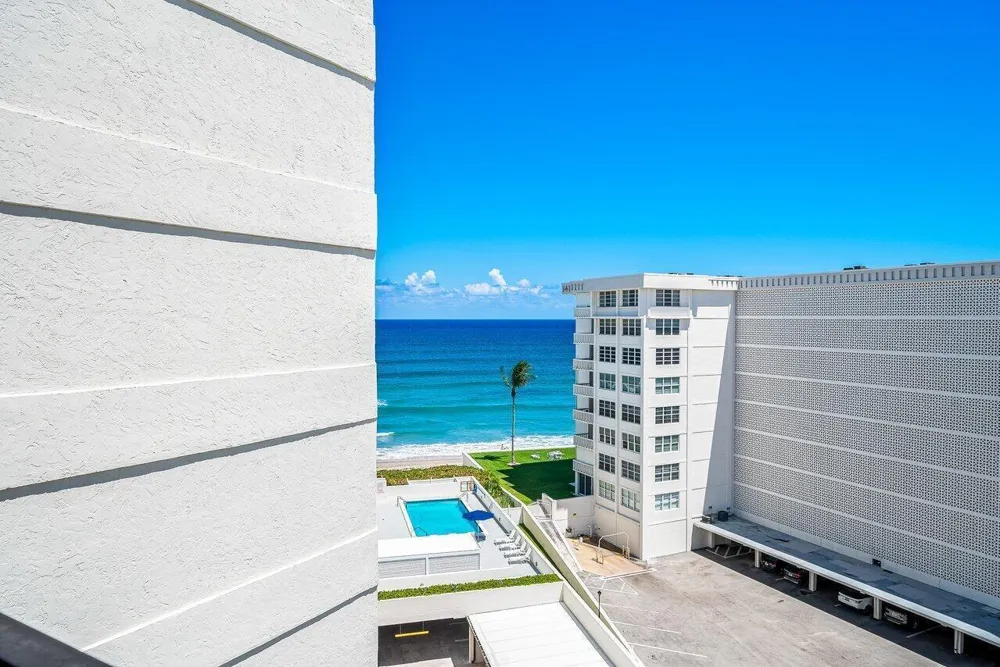3560 S Ocean Boulevard #809 South Palm Beach, FL 33480